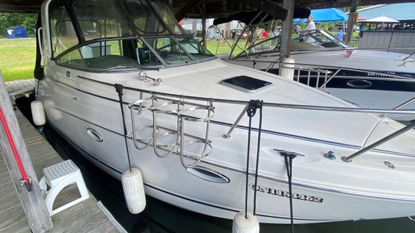 Rinker 260 Express Cruiser