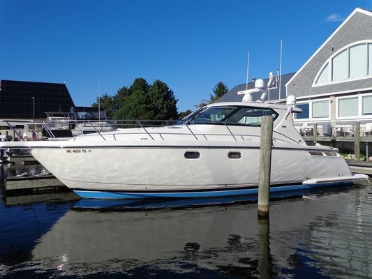 Tiara 4300 Sovran - main image