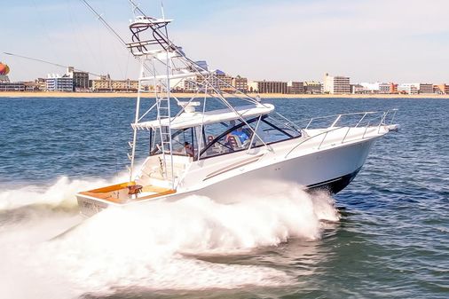 Hatteras GT 45X Open image