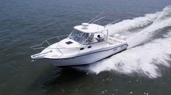 Boston Whaler 305 Conquest image