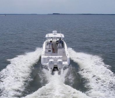 Boston Whaler 305 Conquest image