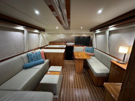 Riviera 45 Flybridge image