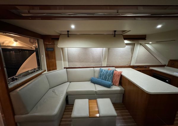 Riviera 45 Flybridge image