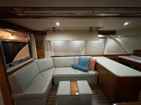 Riviera 45 Flybridge image