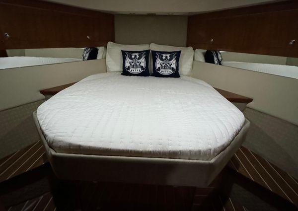 Riviera 45 Flybridge image