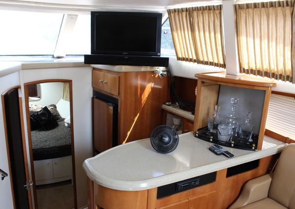 Carver 346 Motor Yacht image