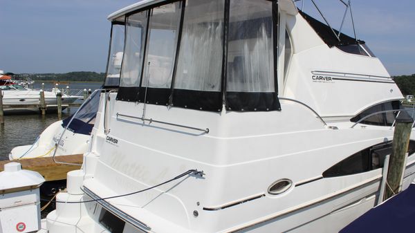 Carver 346 Motor Yacht 