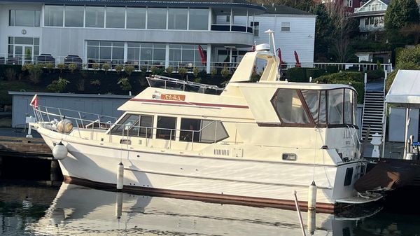 CHB 42 Ponderosa Sundeck