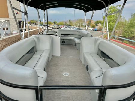 Bentley-pontoons 240-CRUISE image