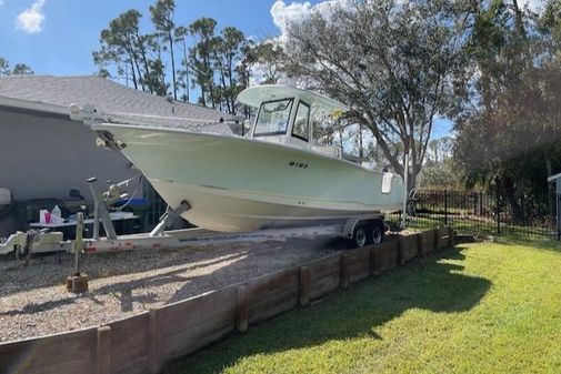 Sea Hunt Gamefish 27 with Coffin Box image