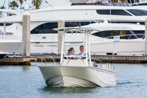 Boston-whaler 190-MONTAUK image