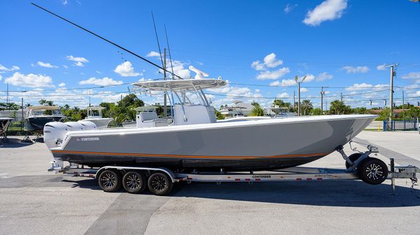 Contender 35 ST
