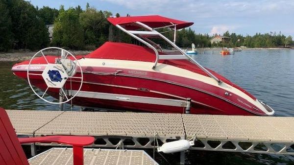 Yamaha Boats 242 
