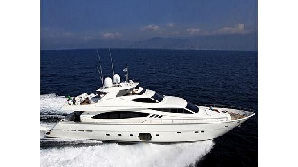 Ferretti Yachts 881 RPH 