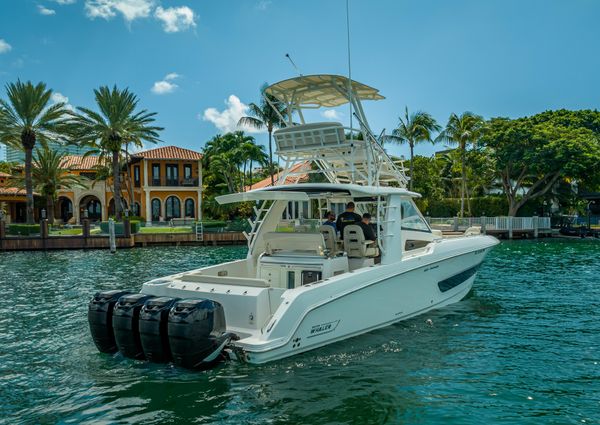 Boston Whaler 420 Outrage image