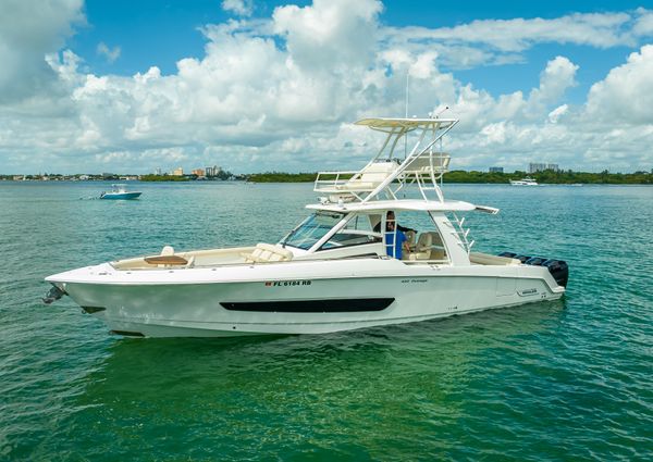 Boston Whaler 420 Outrage image