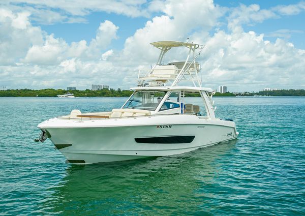 Boston Whaler 420 Outrage image