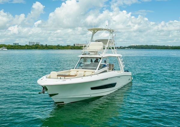 Boston Whaler 420 Outrage image