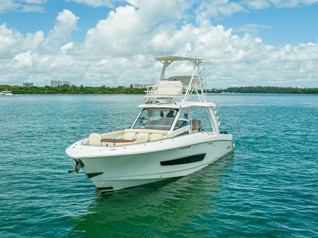 Boston Whaler 420 Outrage image