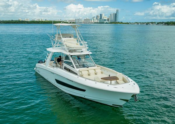 Boston Whaler 420 Outrage image