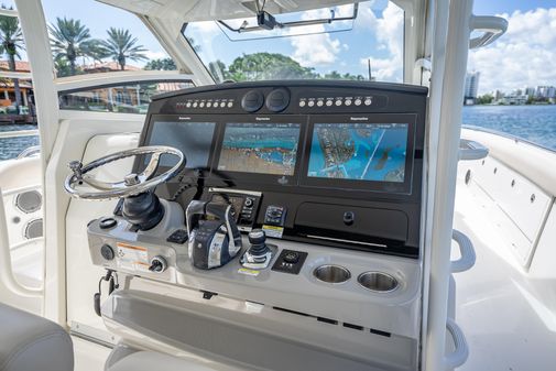 Boston Whaler 420 Outrage image