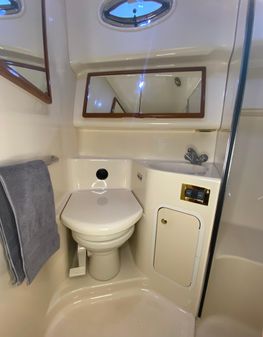 Sea Ray 420 Aft Cabin image