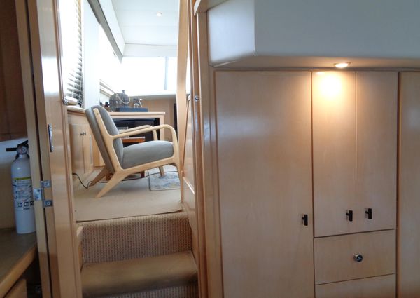 Carver 445 Aft Cabin Motor Yacht image