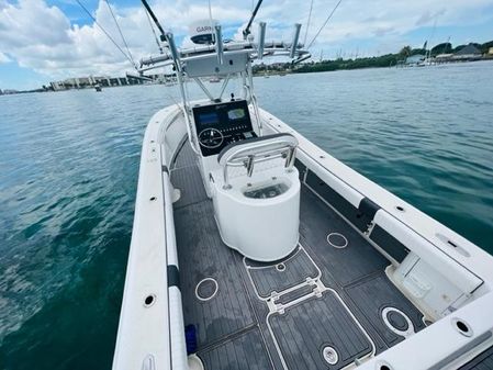 Yellowfin 31 Center Console image