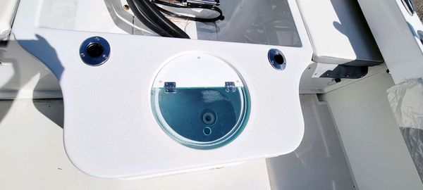 Parker 2120 Sport Cabin image