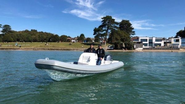 HM Powerboats 7.5M 