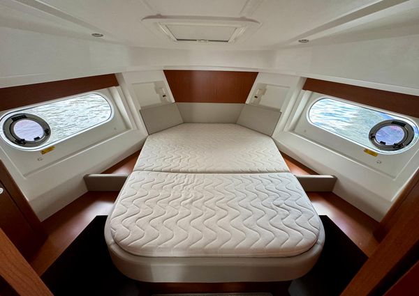 Beneteau SWIFT-TRAWLER-30 image