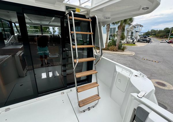 Beneteau SWIFT-TRAWLER-30 image