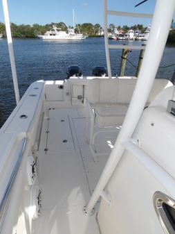 Robalo R300 Center Console image