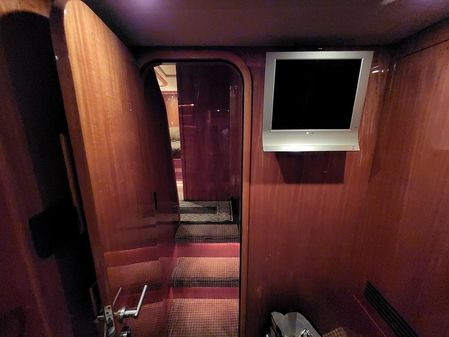 Johnson 70 Flybridge image