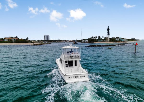 Tiara Yachts 3900 Convertible image