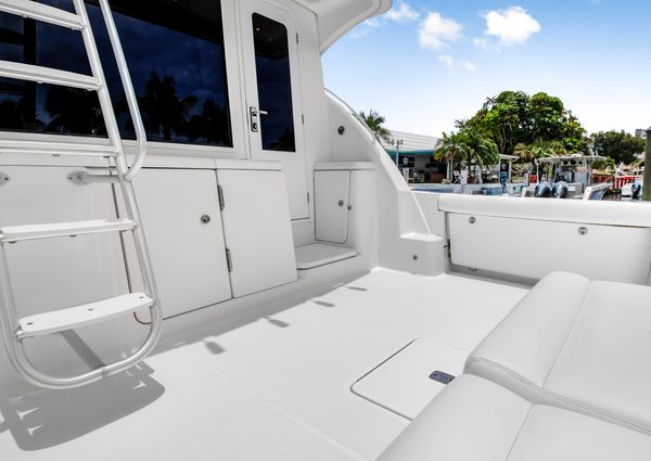 Tiara Yachts 3900 Convertible image