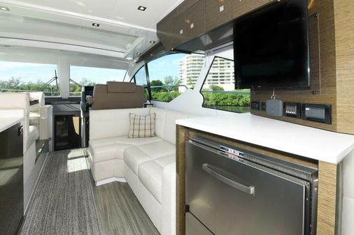 Cruisers Yachts 50 Cantius image