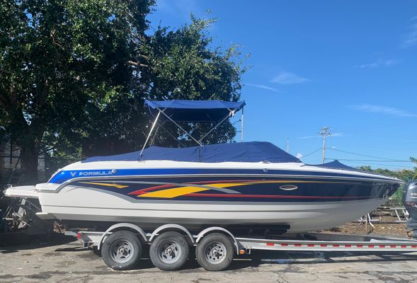 Formula 260 Bowrider - main image