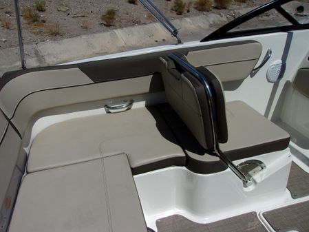 Bayliner VR 5 image