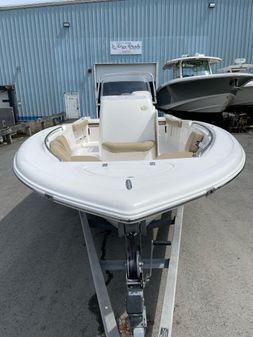 Tidewater 198-CENTER-CONSOLE image