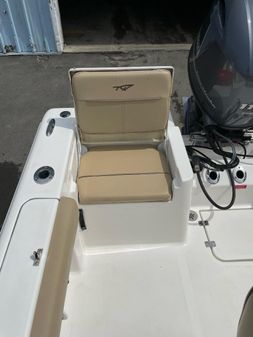 Tidewater 198-CENTER-CONSOLE image