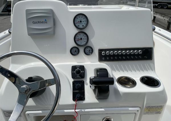 Tidewater 198-CENTER-CONSOLE image