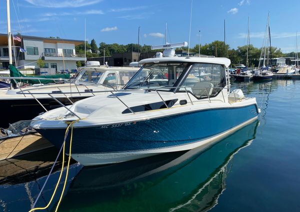 Boston Whaler 325 Conquest image