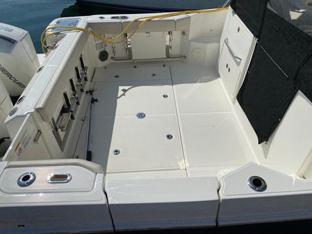 Boston Whaler 325 Conquest image