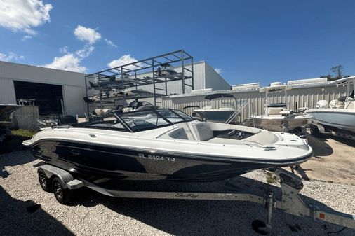 Sea Ray 21 SPX OB image