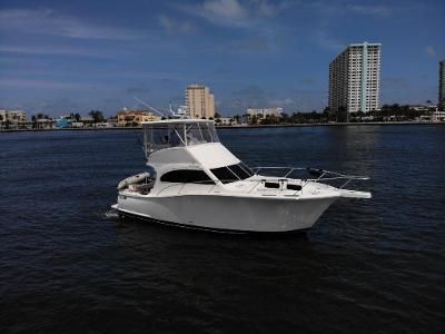Luhrs 35 Convertible image