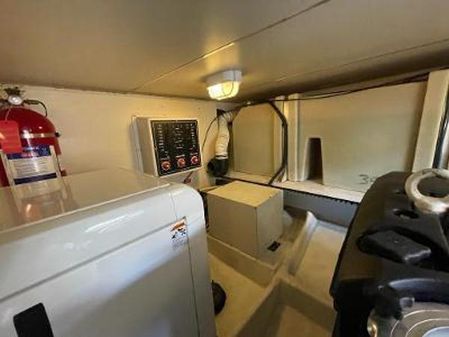 Luhrs 35-CONVERTIBLE image