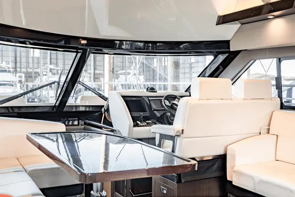 Carver 52 Command Bridge image