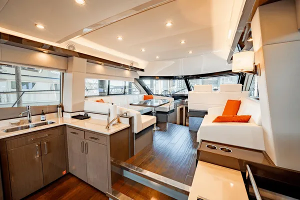 Carver 52 Command Bridge image