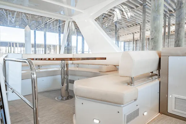 Carver 52 Command Bridge image